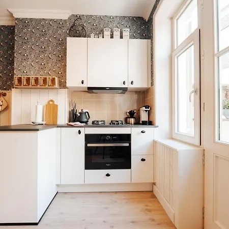 Maison Georges - Cozy Dollhouse By The Sea! Semesterbostad