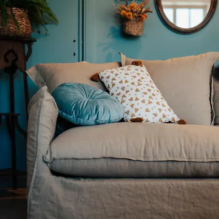 Maison Georges - Cozy Dollhouse By The Sea! *