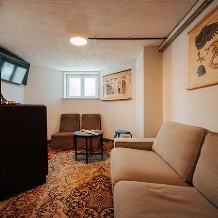 Maison Georges - Cozy Dollhouse By The Sea!