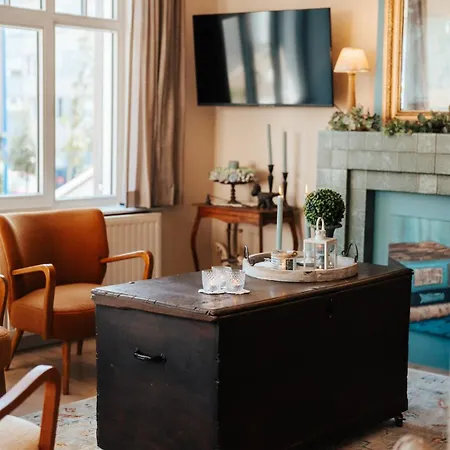 Maison Georges - Cozy Dollhouse By The Sea! بيت للعطل *